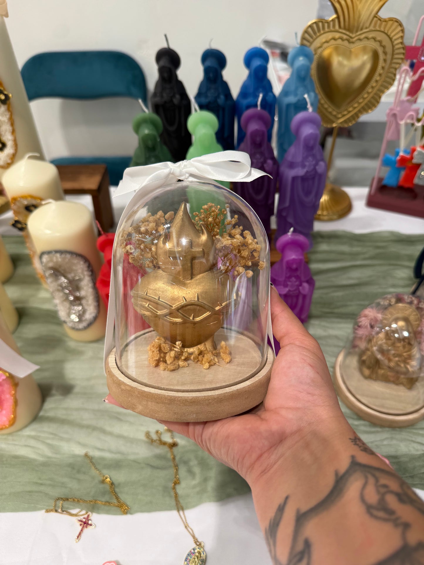 Cloche décorative Le Cœur Sacré fleurie