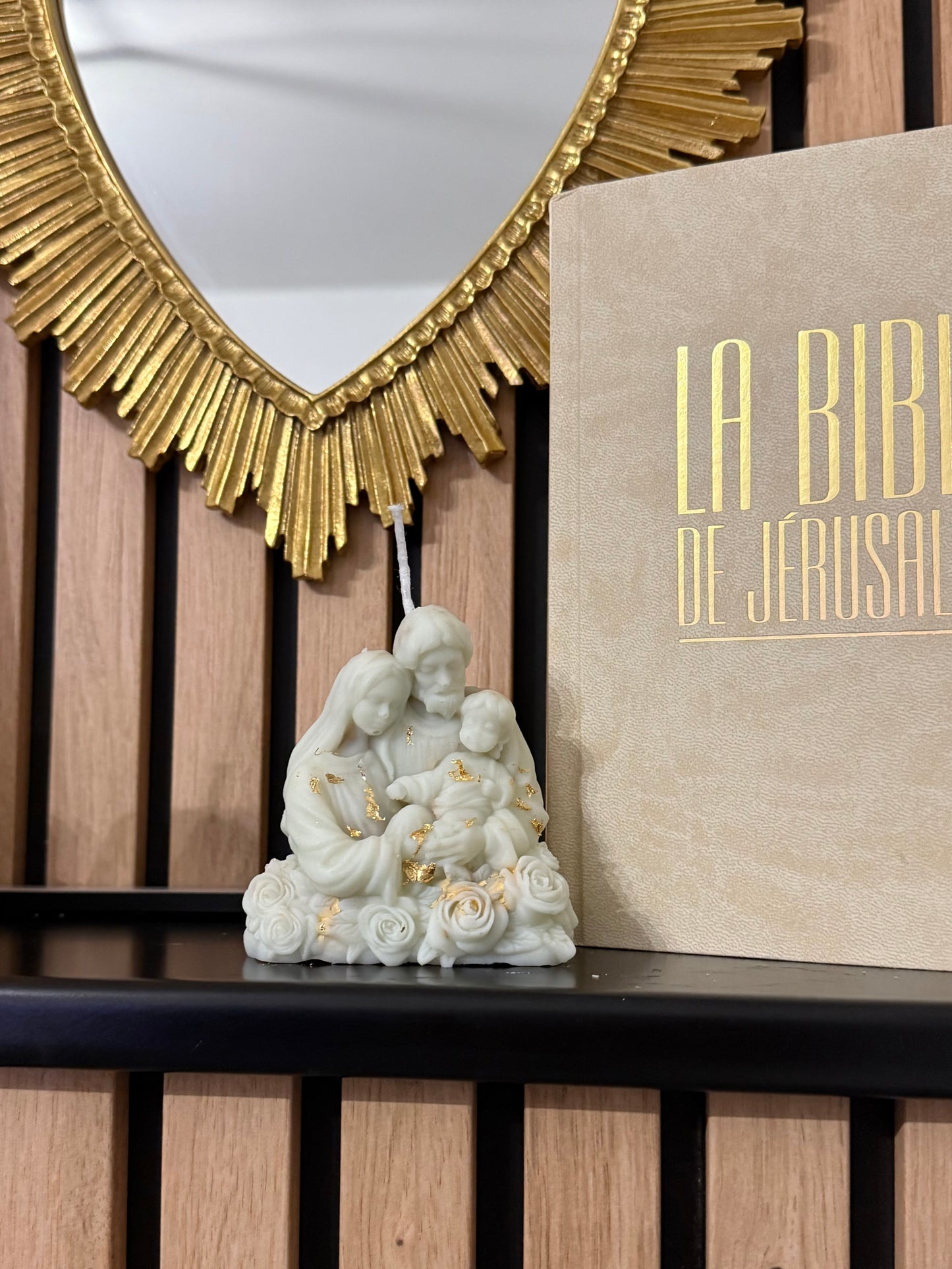 Joseph, Marie et Jesus aux roses