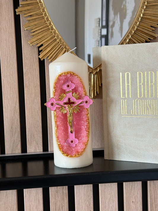 Bougie décorative grotte avec la croix de Jesus Christ 19cm