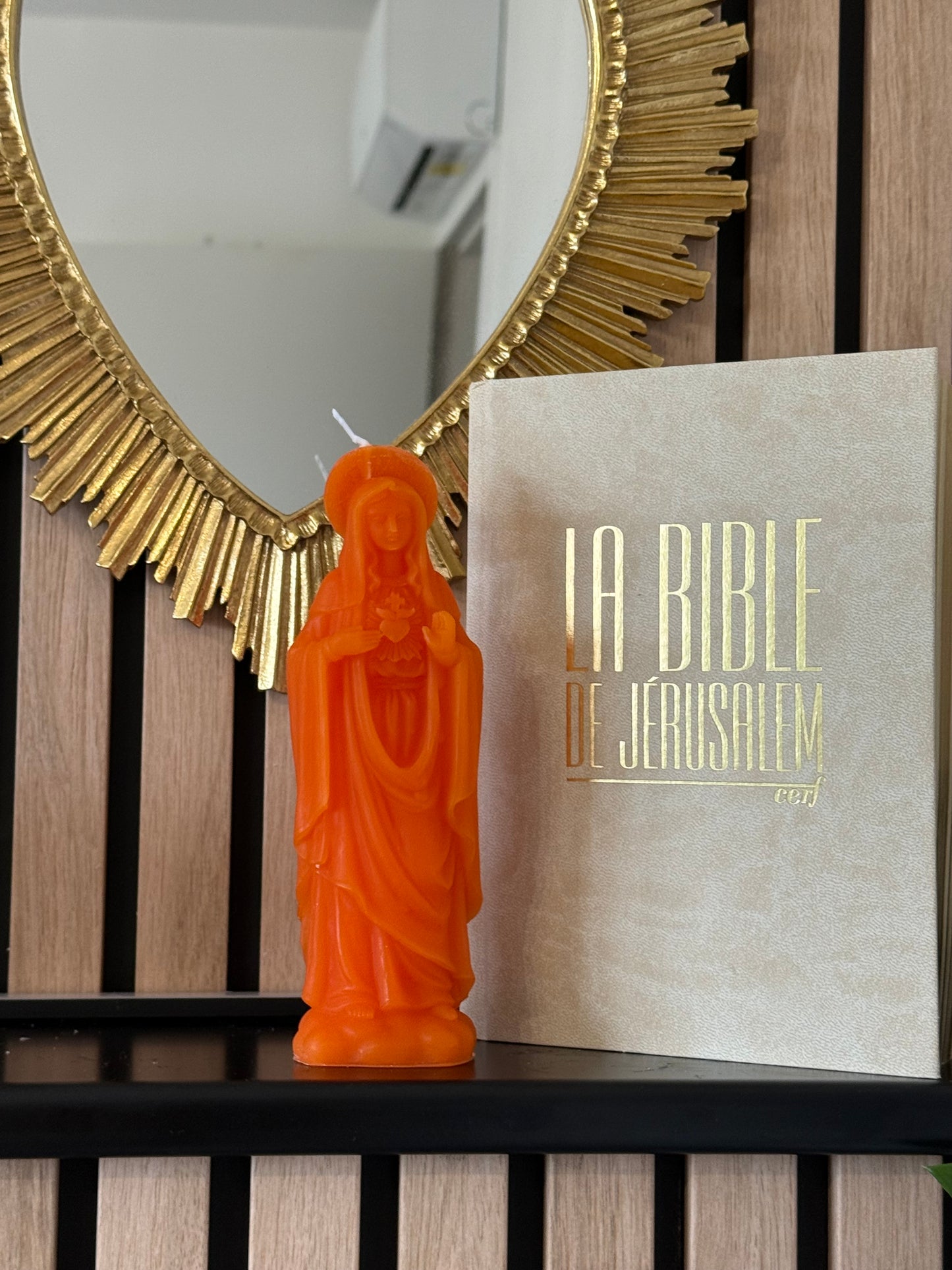 La Vierge colorée